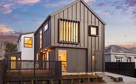 Chatham Street - Christchurch Holiday Homes